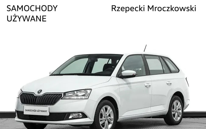 samochody osobowe Skoda Fabia cena 56800 przebieg: 45735, rok produkcji 2021 z Lubsko